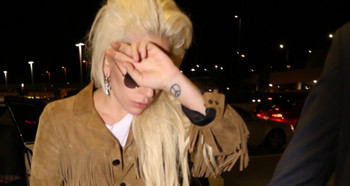 Lady Gaga rompe a llorar en una entrevista por su falta de libertad