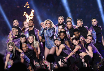 RESEÑA: Lady Gaga, rompedora, en la Super Bowl 2017