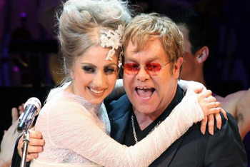 "LG5 suena verdaderamente fantástico" - Elton John